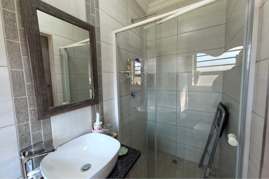 3 Bedroom Property for Sale in Hillcrest Northern Cape